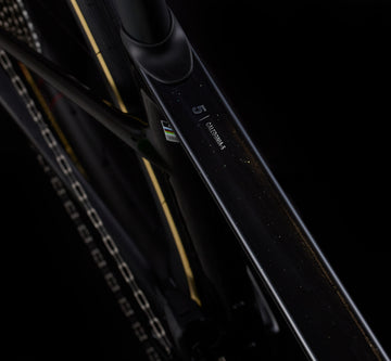 26 Cervelo Caledonia 5 - Force e-TAP AXS - Five Black -