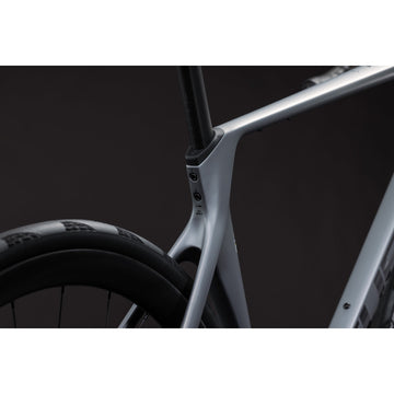 27 Cube Agree C62 SLX - Slate Grey 'N' Chrome -