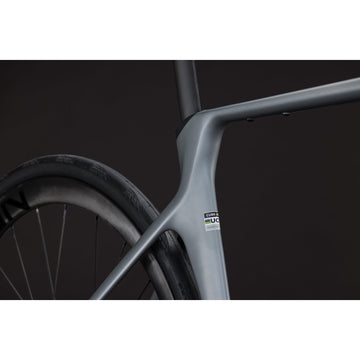 27 Cube Agree C62 SLX - Slate Grey 'N' Chrome -