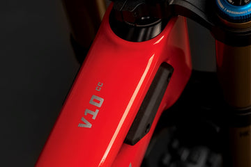 25 Santa Cruz V10 8 CC DH - S Kit - Gloss Red -