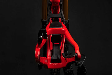 25 Santa Cruz V10 8 CC Frame - Fox DHX2 Factory Gloss Red-