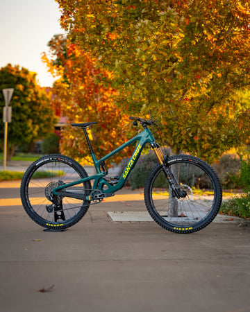 25 Santa Cruz Hightower 4 CC - X0 AXS Kit RSV - Gloss Green Day-