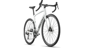 27 BMC Roadmachine Two - White/Black -