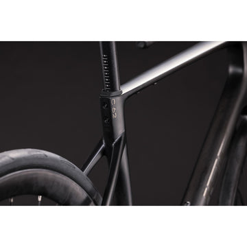 27 Cube Attain C:62 Race - Carbon 'N' Coal Chrome -