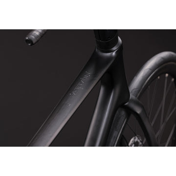 27 Cube Attain C:62 Race - Carbon 'N' Coal Chrome -