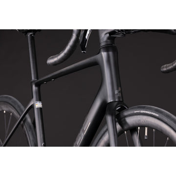 27 Cube Attain C:62 Race - Carbon 'N' Coal Chrome -