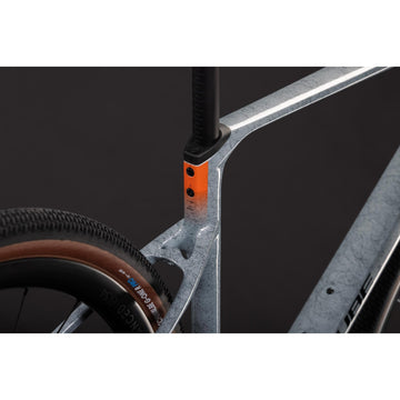 27 Cube Nuroad C:62 Pro Gravel Bike - Wolf 'N' Fibre -