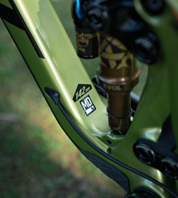 Custom Pivot Switchblade 29 V5 - Electric Lime -