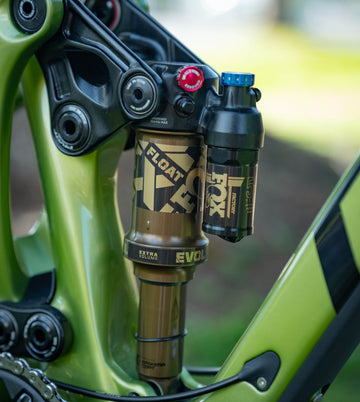 Custom Pivot Switchblade 29 V5 - Electric Lime -
