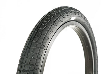 Family F2128 Tyre 18" x 2.1" - Black Black