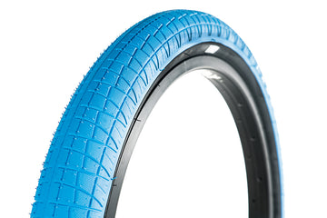 Family F2128 Tyre 20" x 2.2" -