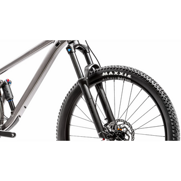 Silverback SE Series 10 Trail Bike - Gloss Moondust Metallic/Matte Black -