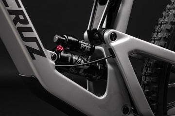 26 Santa Cruz Megatower 2 C - 90 Kit - Gloss Silver -