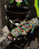 Fist Strapped Glove - Build -