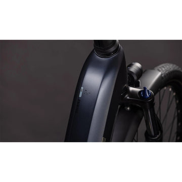26 Cube Touring Hybrid One Easy Entry 600 - Coal 'N' Chrome -