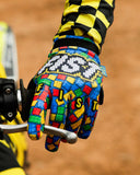 Fist Strapped Glove - Build -