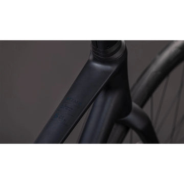 26 Cube Attain SLX - Coal 'N' Prism -