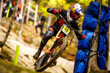 Reserve 30 DH 29" Carbon 6 Bolt - DT 350 DEG DF -