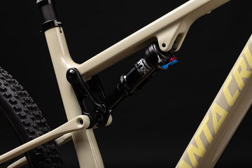 26 Santa Cruz Blur 4 C - 90 Kit Trail - Gloss Fog -