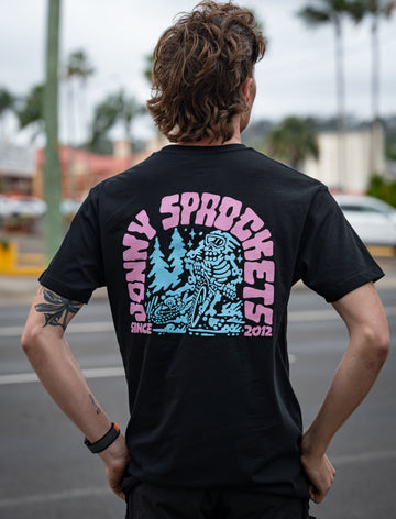 Jonny Sprockets Mountain Design Tee - Bubblegum -