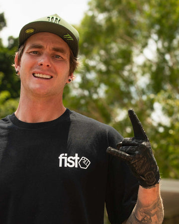Fist Strapped Glove - Smash Forth -