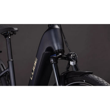 26 Cube Touring Hybrid One Easy Entry 600 - Coal 'N' Chrome -