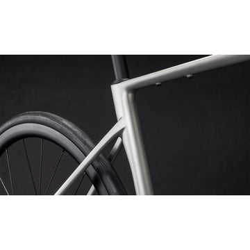 26 Cube Attain C62 SLX - Sleek Greyl 'N' Prism -