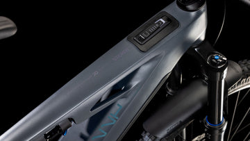 25 Cube Stereo Hybrid One77 HPC Race 800 - Black -