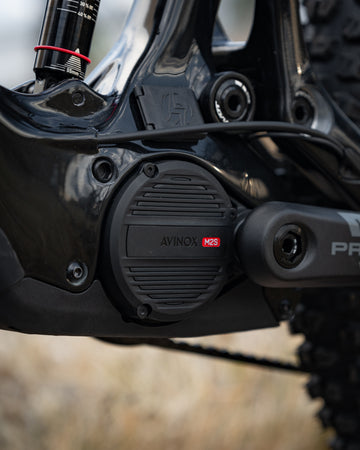 27 Pivot Shuttle Amp'd - Pro X0 - Black Metallic Stone -