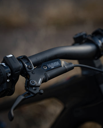 27 Pivot Shuttle Amp'd - Pro X0 - Black Metallic Stone -