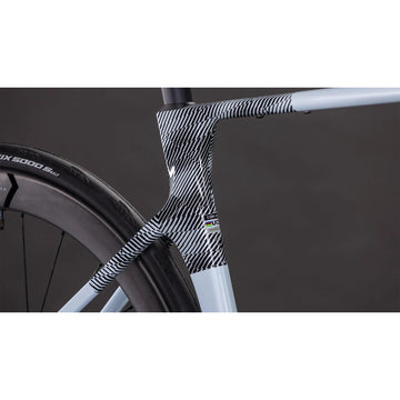 26 Cube Agree C62 Race - Glacier 'N' Black -