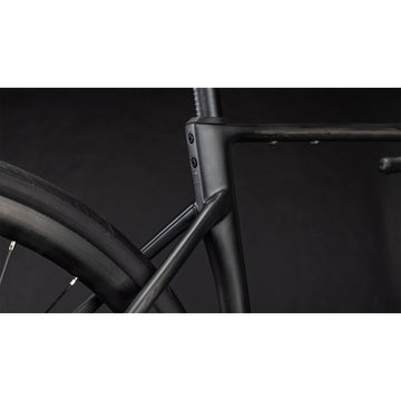 26 Cube Attain C62 Race - Blackline -