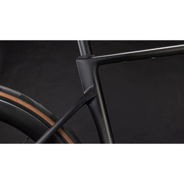 26 Cube Attain C62 SLT Carbon 'N' Coal Chrome -