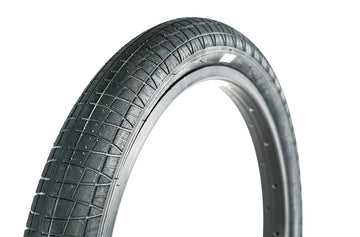 Family F2128 Tyre 20" x 2.3" -